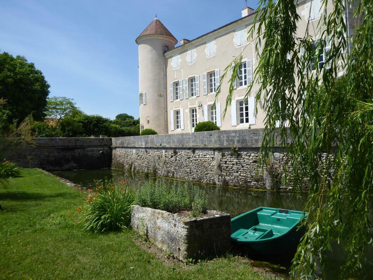 Chateau D'Annezay Exterior photo