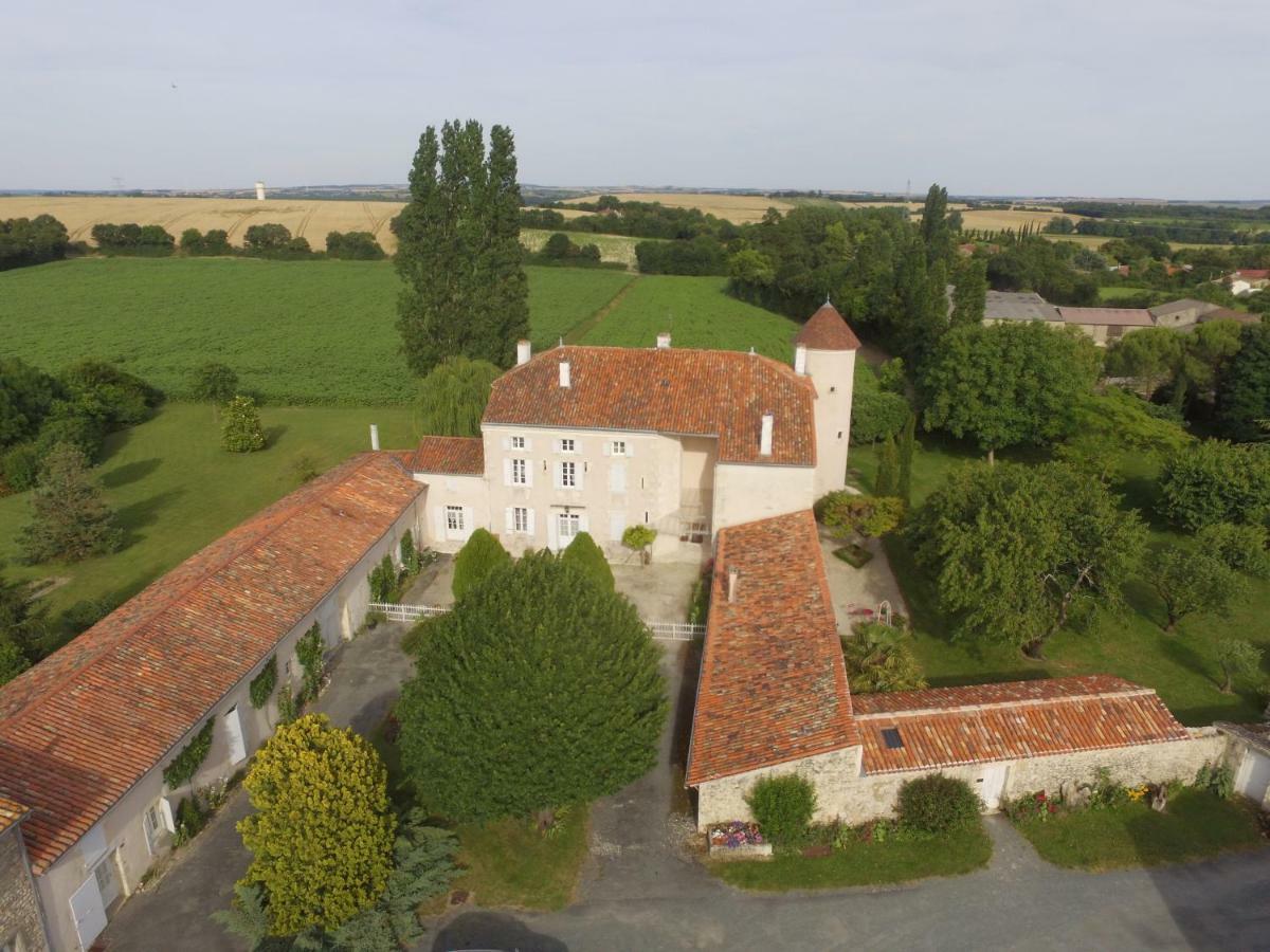 Chateau D'Annezay Exterior photo